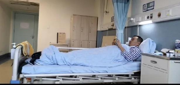 北大李晨现在咋样了,北大才子李晨怼老总