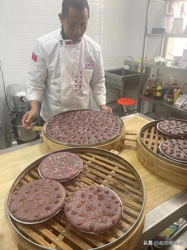 小学学校门口暴利生意图片,学校门口暴利生意