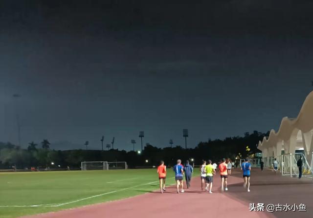 运动文案短句干净治愈阳光，运动文案短句干净