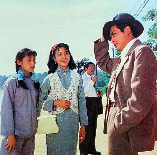 中国谍战电影排名前10名单（中国谍战电影排名前10名次）