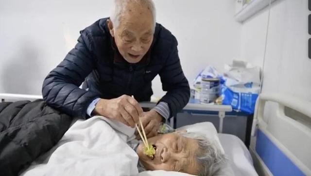 养老院住一个月价格表,住养老院一个月价格