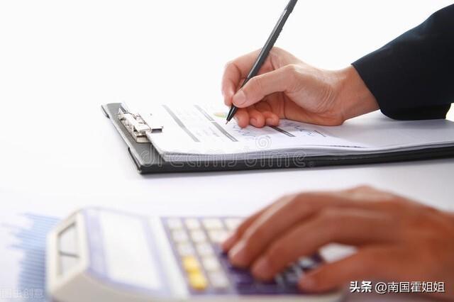 如何自己做自媒体，如何自己做自媒体怎么赚钱