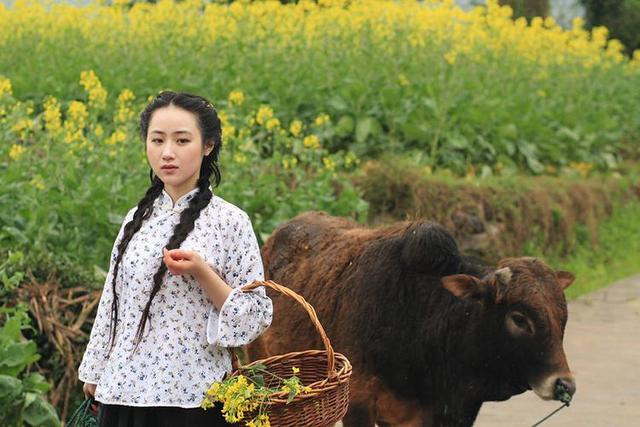 微小说乡村孽缘，善良的嫂子