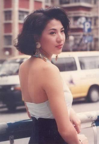 再看13位亚洲小姐：拍三级，揭丑闻，争名夺利犹如宫斗计