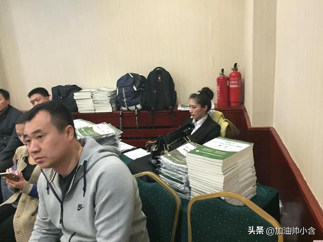 优秀团干部主要事迹300字大学生,优秀团干部主要事迹300字大学生怎么写