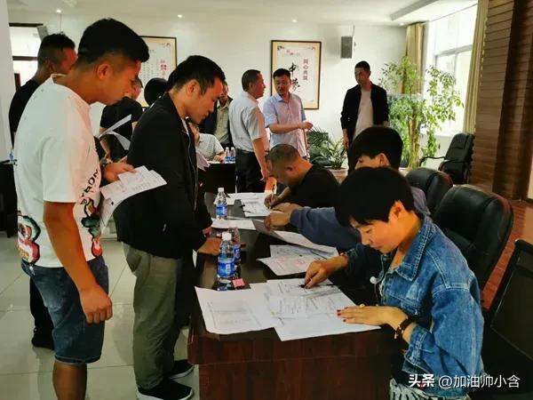 优秀团干部主要事迹300字大学生,优秀团干部主要事迹300字大学生怎么写