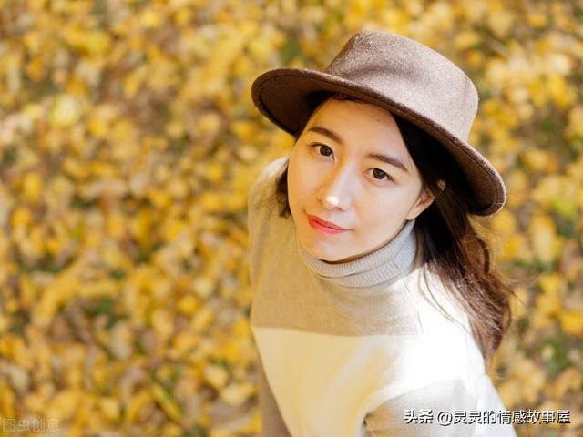 故事与35岁女同事出差，在重庆，与她发生一段情