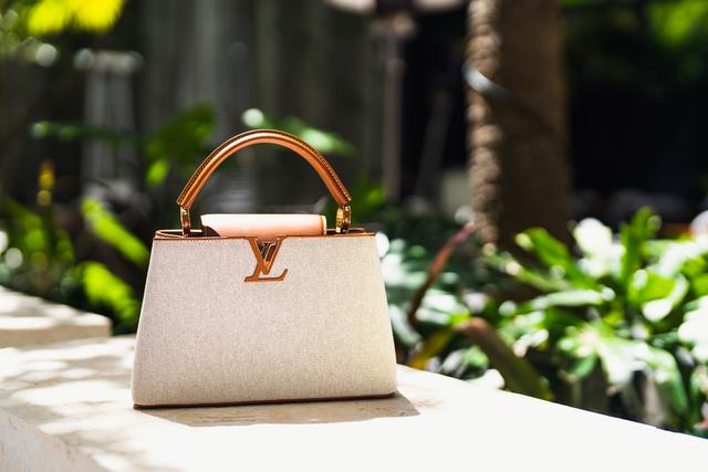 深圳香奈儿包包专柜在哪里电话,深圳香奈儿包包专柜在哪里电话号码