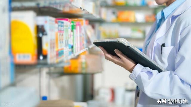 开药店一年能挣20万不亏本,开药店一年能赚10万吗