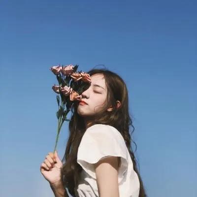 拼多多好评返现的钱在哪里找,拼多多好评返现的钱在哪里找得到