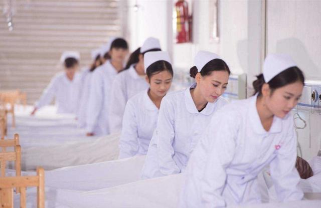 桐乡卫校2022年招生分数线,桐乡卫校2022年招生分数线表