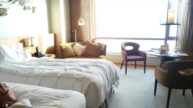 汉庭酒店的矿泉水是不是免费的呢,汉庭酒店的矿泉水是免费的吗