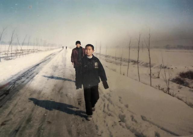 写时间过得慢的句子小练笔,写时间过得慢的句子小练笔三年级