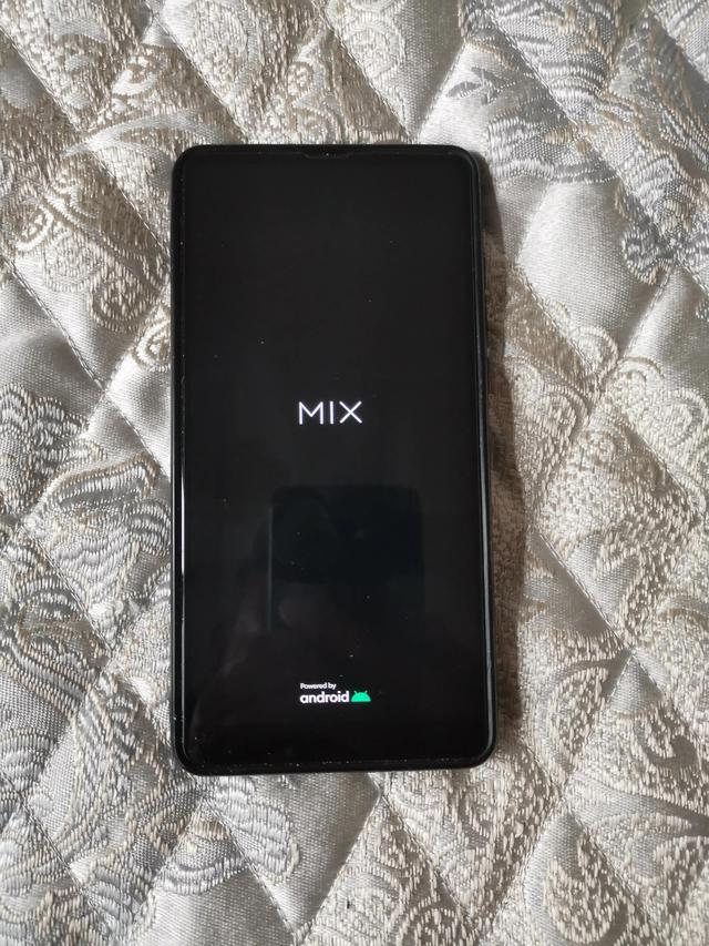 苹果手机充电显示红格不动开不了机,苹果手机充电显示红格不动开不了机怎么回事