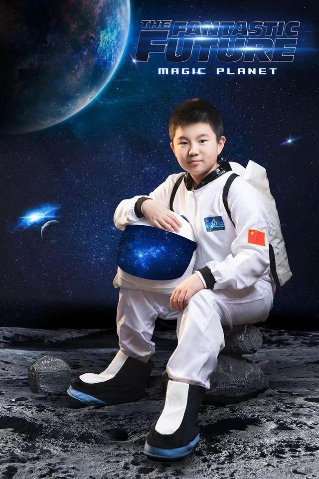 优秀少先队员主要事迹简介500字，初中优秀少先队员主要事迹简介500字