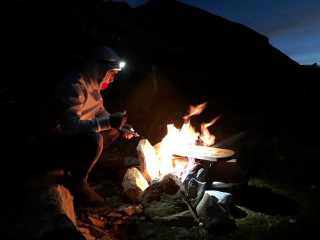 驴友在帐篷中的那些秘密视频，驴友在帐篷中的那些秘密视频在线观看