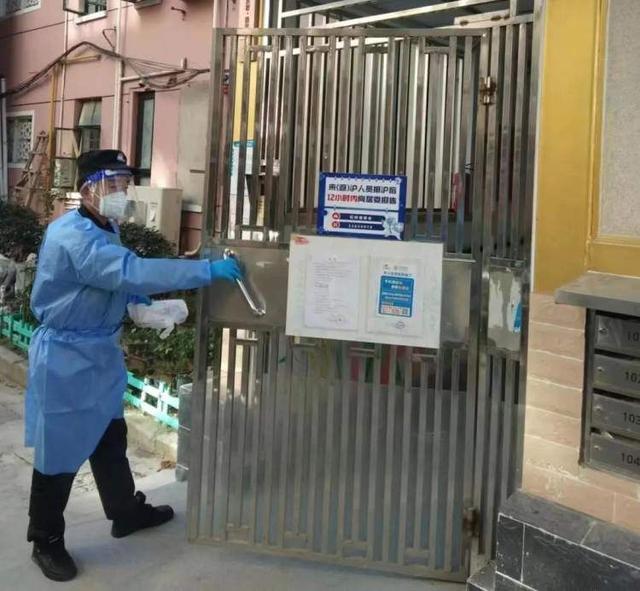 小区保安的职责和工作内容及管理制度，小区保安的职责和工作内容案例