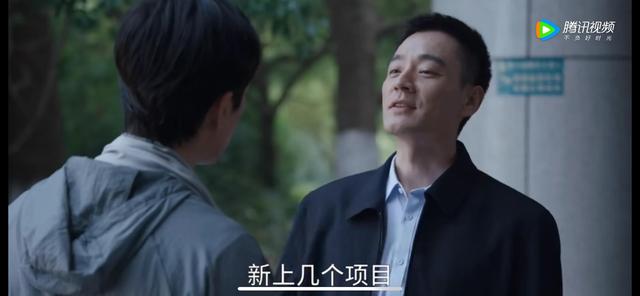 《风吹半夏》PK《县委大院》，他们演员是互相串门的吗？