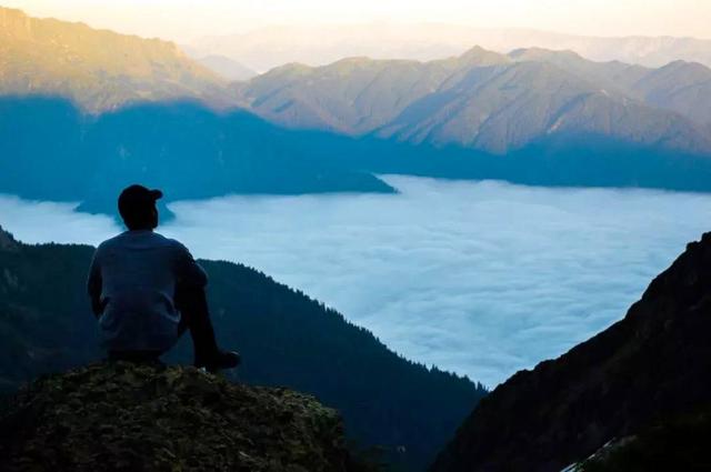 人品不好的人开口不离三句话,怎么提高自己的情商和口才