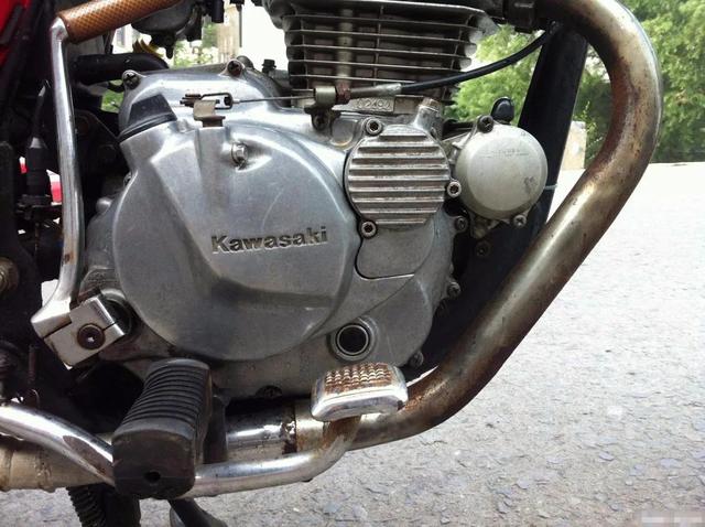 全封闭摩托车价格及图片,全封闭摩托车价格及图片大全