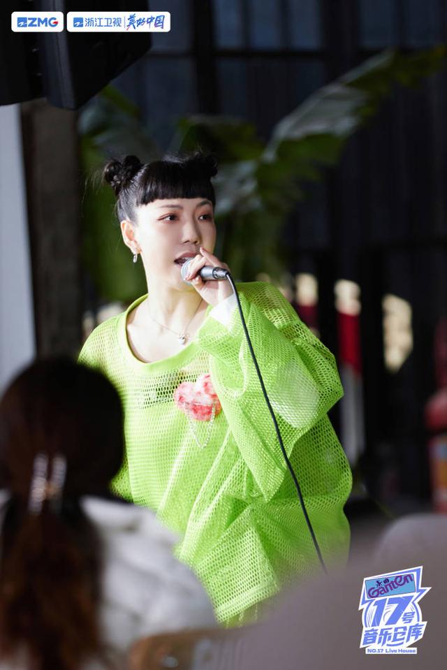 什么的歌唱填合适的词语,什么的歌唱填空词语二年级
