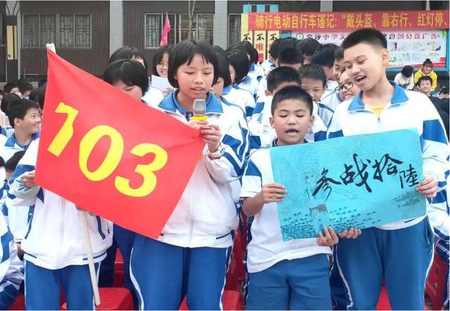 高考答题卡样式,高考答题卡a卡和b卡图片