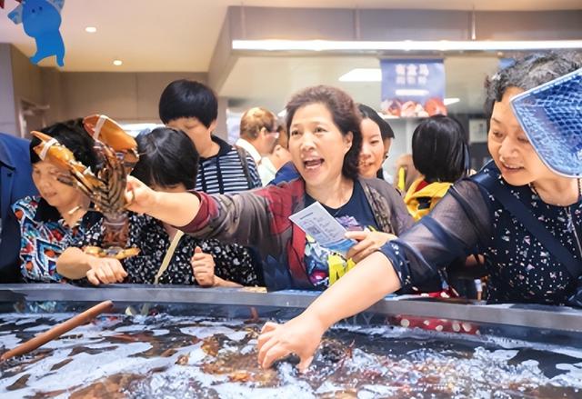 生鲜超市一天8000有多少利润,开一个生鲜超市需要投资多少