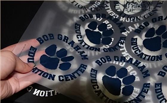 衣服上的热压图案怎么去掉的,衣服上的热压图案怎么去掉的呢