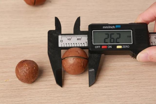 百草味零食加盟店官网,零食加盟店10大品牌前三名