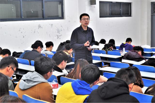 高考答题卡样式,高考答题卡a卡和b卡图片