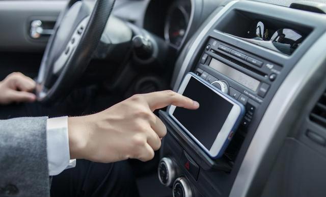 现起自驾可远离手机地图了，“导航云屏”打响，道路信息一清二楚