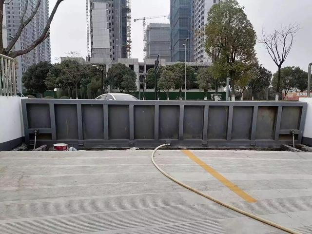 防汛挡水板生产厂家,防汛挡水板生产厂家锦辉