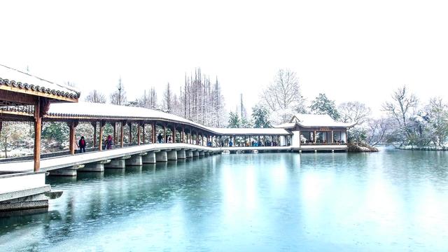 上有天堂,下有苏杭,上有天堂下有苏杭出自哪首诗