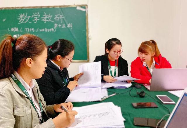 高考答题卡样式,高考答题卡a卡和b卡图片