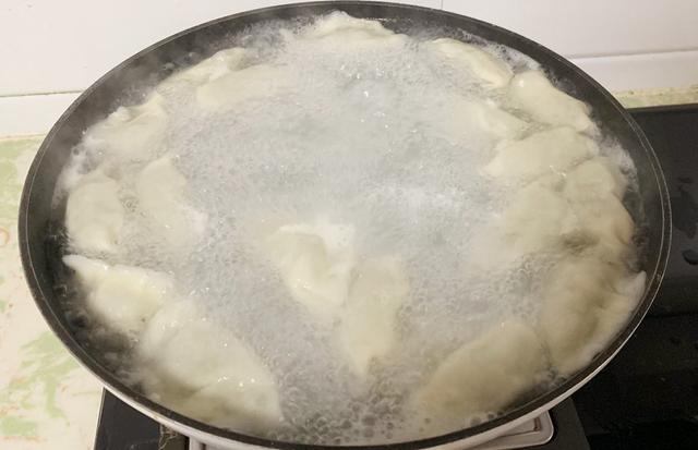 海螺冷水下锅蒸多少分钟,海螺冷水下锅蒸多少分钟能熟