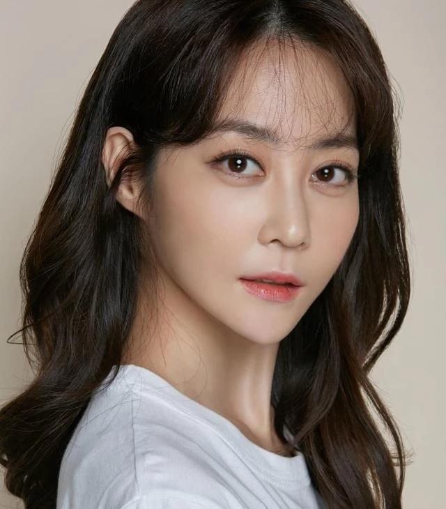 韩国女演员表情包叫什么名字,韩国女演员表情包叫什么名字来着