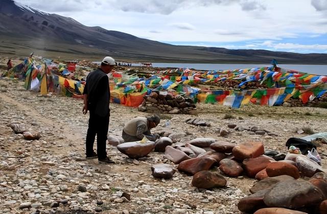 驴友在帐篷中的那些秘密,驴友在帐篷中的那些秘密电影