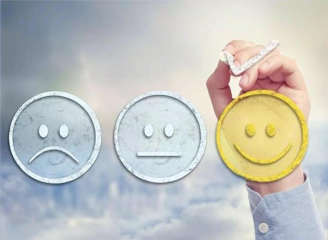 人品不好的人开口不离三句话,怎么提高自己的情商和口才