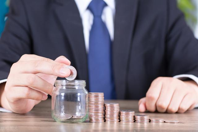 一周存100块二周200块52周多少块,52周存钱法每周存一百
