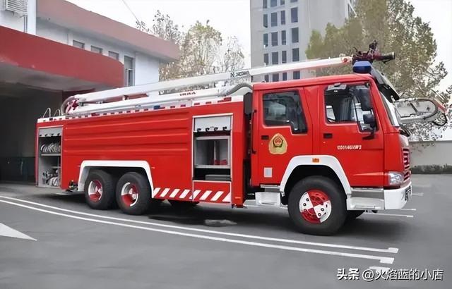 消防车救火视频,消防车救火视频大全_喷水