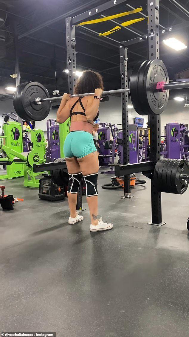美国24岁健美女生走红！健身房中遭胡子男侵犯，奋力反抗成功脱险