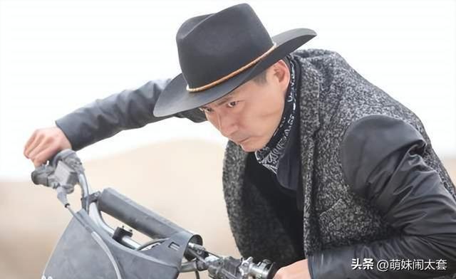 燕双鹰系列一共有几部观看顺序,燕双鹰几部的顺序
