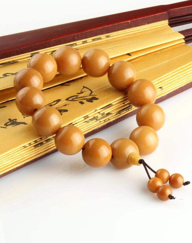 最养人的10种文玩,文玩一红二黑三白四黄是啥