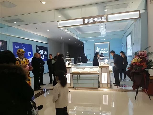 加盟金店需要投资多少,普通金店一年能赚多少钱