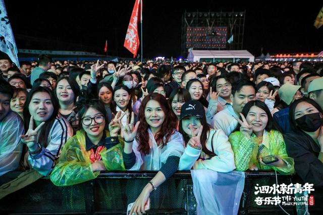 我要从南走到北还要从北走到黑是什么歌，我要从南走到北是什么歌曲