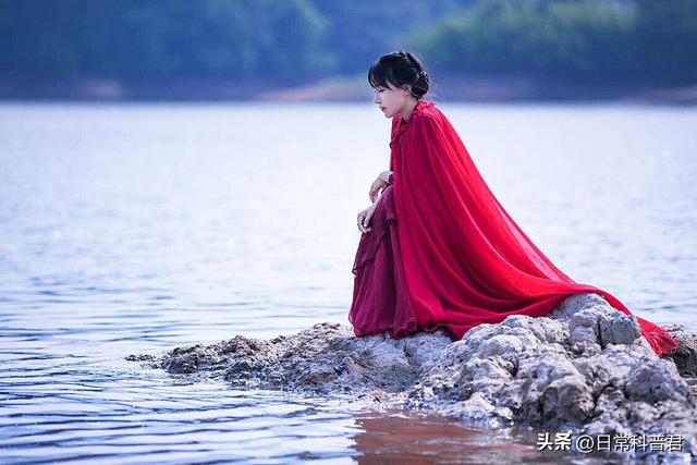 李子柒最新视频回归视屏，李子柒最新视频2023制作美食